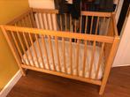 Houten babybedje, Kinderen en Baby's, Babywiegjes en Ledikanten, Ophalen, Zo goed als nieuw, Ledikant