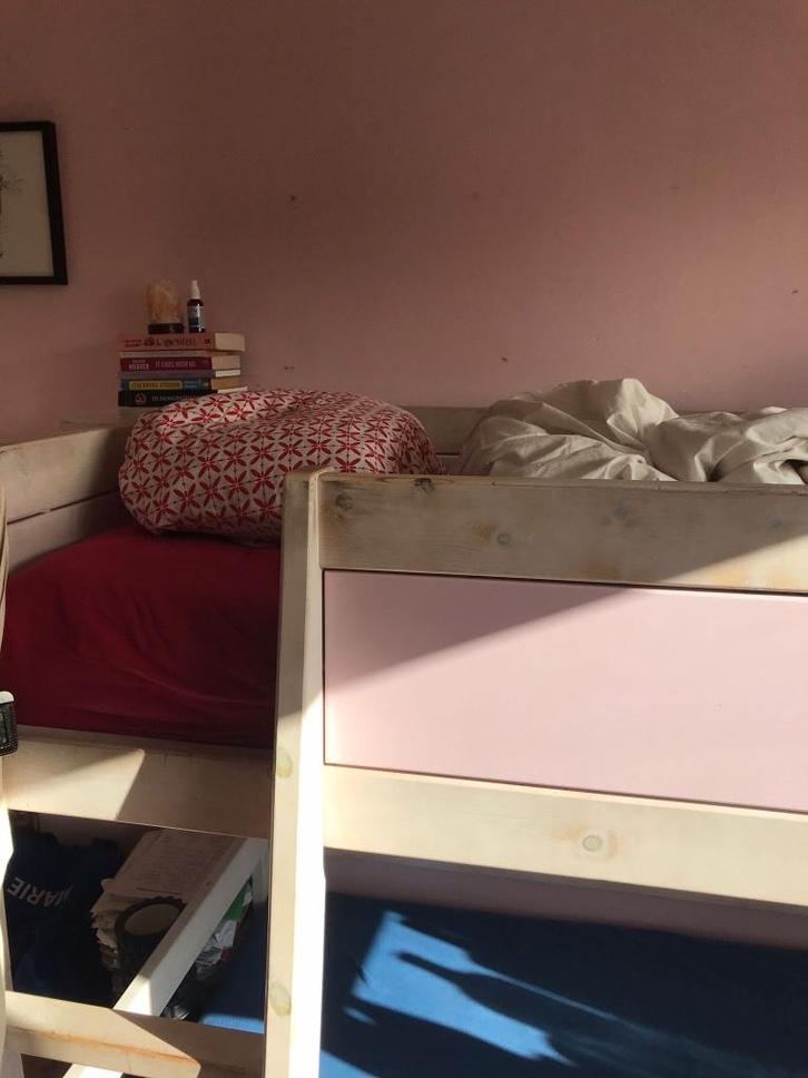 Nog goed: halfhoogslaper Lifetime white wash lichtroze front, Kinderen en Baby's, Kinderkamer | Stapelbedden en Hoogslapers, Gebruikt