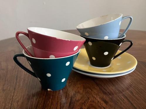 kleine partij kopjes en schoteltjes Boch Pastille Polka dots, Antiek en Kunst, Antiek | Servies los, Ophalen of Verzenden