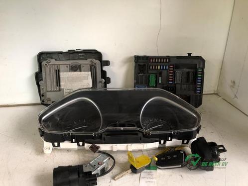 Kontaktslot + computer van een Peugeot 208, Auto-onderdelen, Overige Auto-onderdelen, Peugeot, Gebruikt, 3 maanden garantie, Ophalen of Verzenden