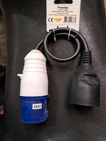 Mannelijke adapter 220v beschikbaar voor biedingen