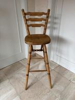 Vintage houten barkruk met rugleuning., Huis en Inrichting, Barkrukken, Ophalen