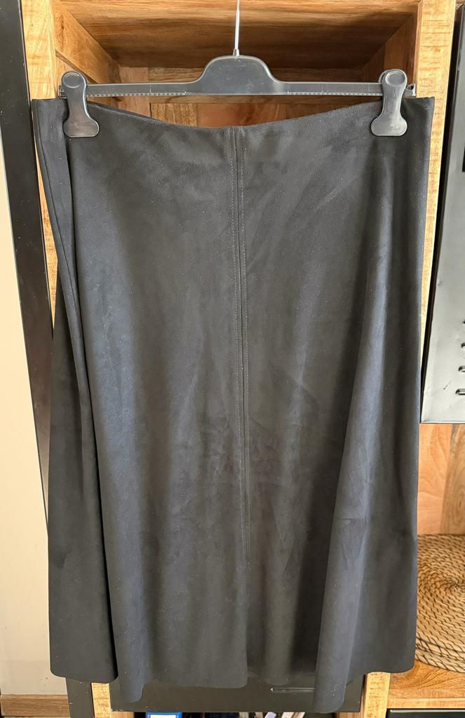 rok van AMaNIA Mo maat 46, Vêtements | Femmes, Jupes, Neuf, Taille 46/48 (XL) ou plus grande, Noir, Sous le genou, Enlèvement ou Envoi