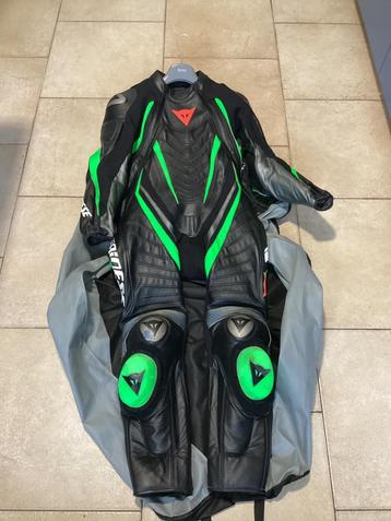 Aero EVO D1 Dainese pak te koop beschikbaar voor biedingen