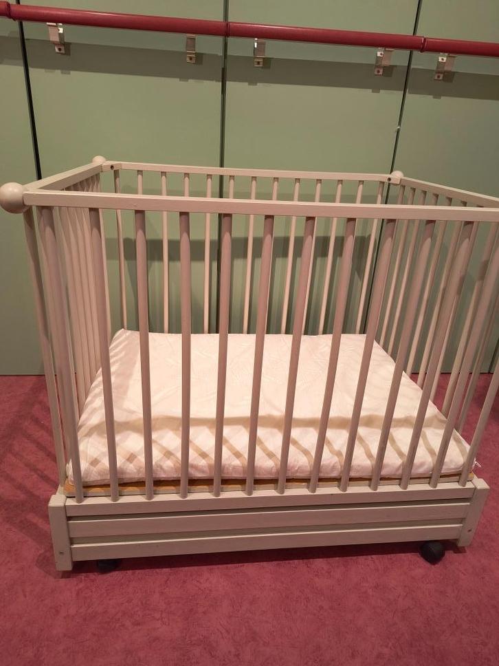 Babypark - hout, Kinderen en Baby's, Babyparken, Gebruikt, Rechthoekig, In hoogte verstelbaar, Wieltjes, Ophalen