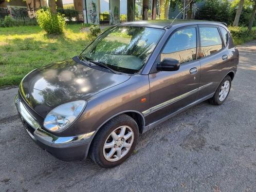 Daihatsu Sirion -, Autos, Daihatsu, Entreprise, Sirion, Autres carburants, Autre carrosserie, Occasion