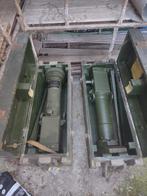 2 antieken Krikken 12 - 15 Ton, Auto diversen, Krikken, Ophalen, Zo goed als nieuw, Mechanisch, Garagekrik