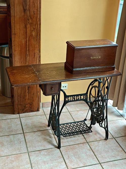 Authentieke Singer naaimachine uit 1925 – Werkend en complee, Antiek en Kunst, Antiek | Naaimachines, Ophalen