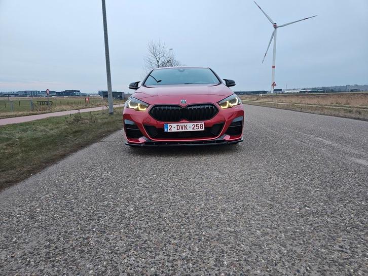 Goed onderhouden bmw 218i bj 2021, Auto's, BMW, Particulier, Android Auto, Apple Carplay, Cruise Control, Sportpakket, Benzine