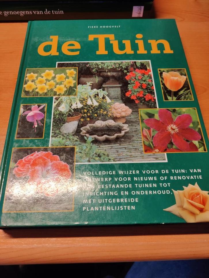 Boek-"De Tuin" (Fieke Hoogvelt), Boeken, Wonen en Tuinieren, Verzenden