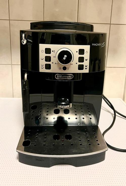Delonghi Magnifica S Volautomatische Espressomachine!, Elektronische apparatuur, Koffiezetapparaten, Zo goed als nieuw, Gemalen koffie