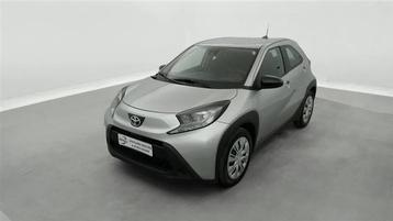 Toyota Aygo X 1.0i VVT-i x-play AUTO CARPLAY/CAMERA/KEYLESS beschikbaar voor biedingen