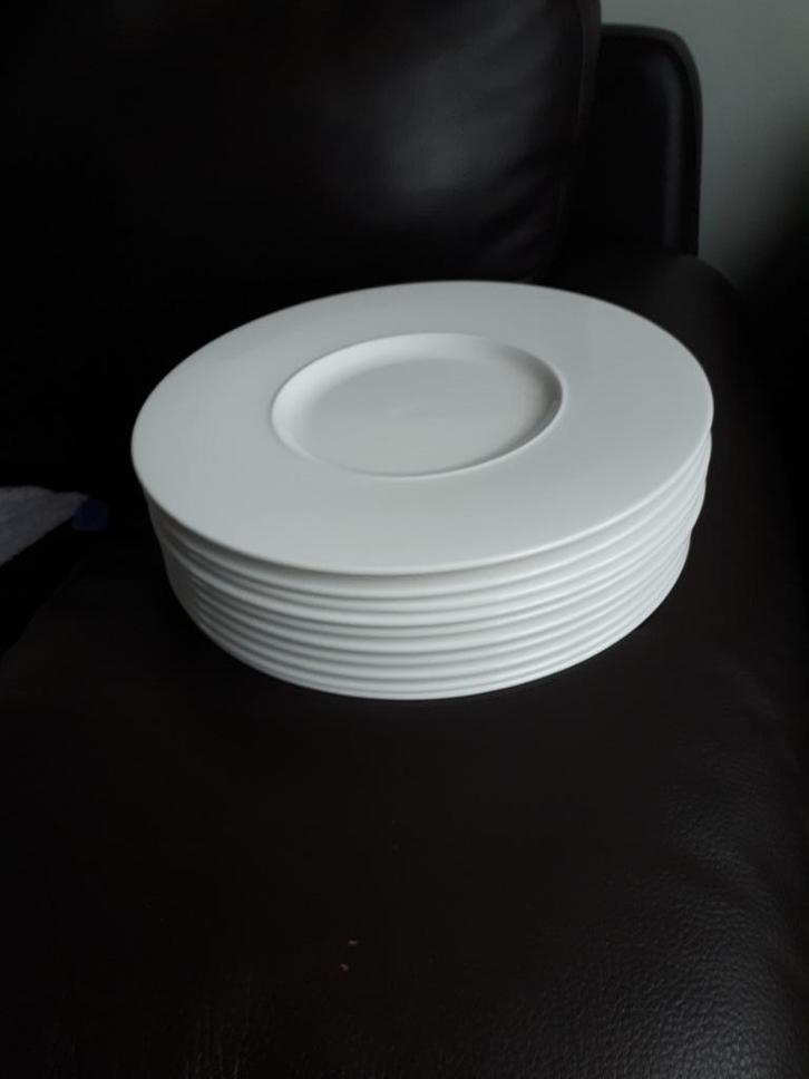 Borden ST.JAMES  diam.30~16 + vierkante Casa e.a., Huis en Inrichting, Keuken | Servies, Nieuw, Bord(en), Porselein, Ophalen
