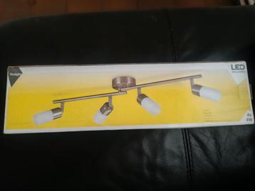 Lamp nieuw beschikbaar voor biedingen