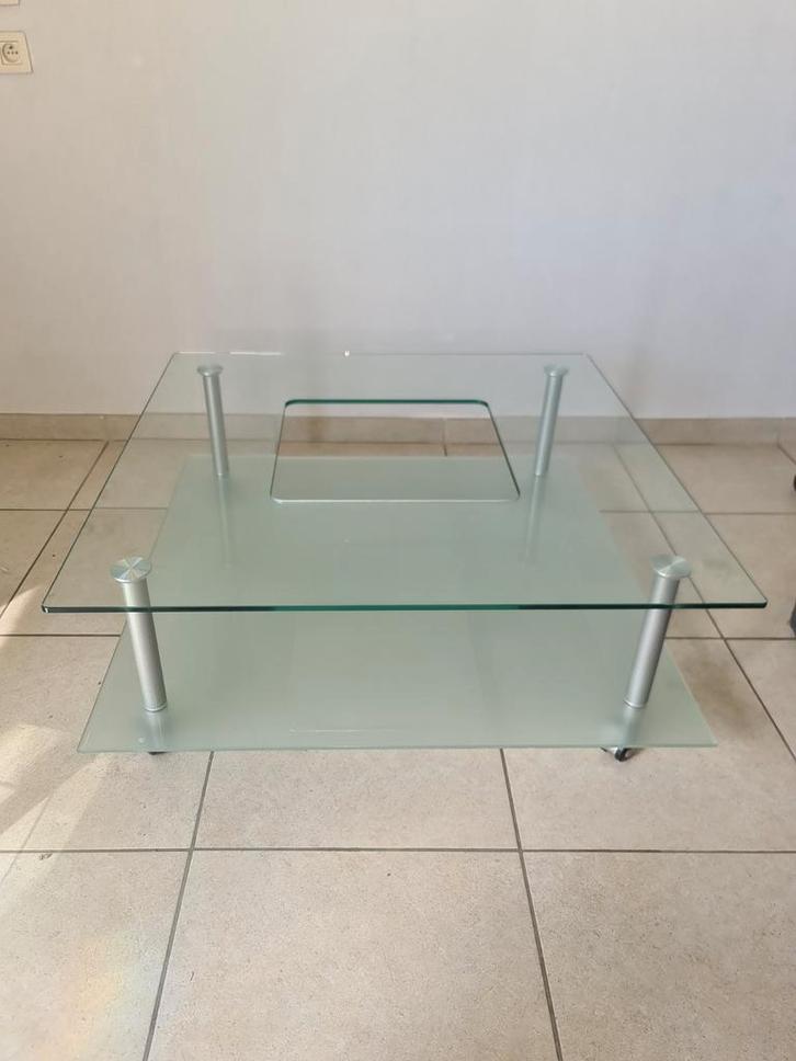 Glazen salontafel met wieltjes, Huis en Inrichting, Tafels | Salontafels, Glas, Ophalen