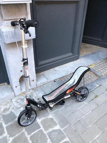 Ruimtescooter X580 beschikbaar voor biedingen