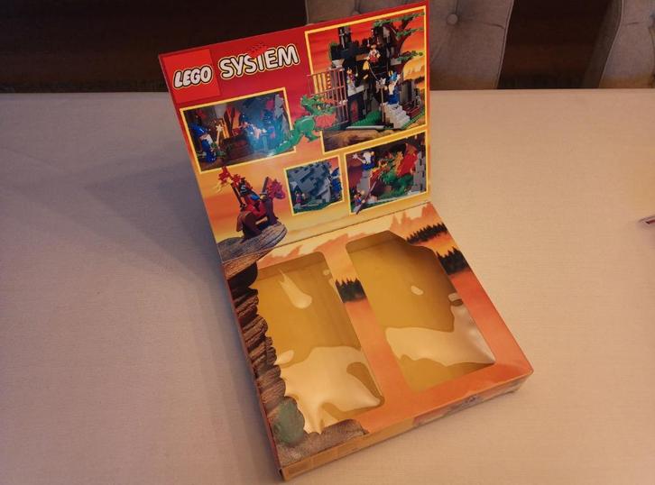 LEGO Castle 6076 Dark Dragon's Den MET DOOS in TOPstaat!!!!!, Kinderen en Baby's, Speelgoed | Duplo en Lego, Zo goed als nieuw