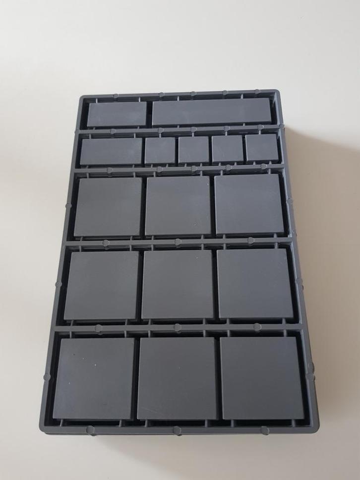 warlord: bases sprue square: 13 stuks, nieuw, Hobby en Vrije tijd, Wargaming, Nieuw, Ophalen of Verzenden