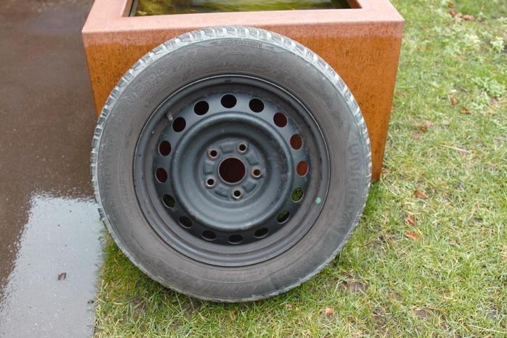 Winterbanden Uniroyal 205/60, Auto-onderdelen, Banden en Velgen, Band(en), Winterbanden, Overige maten, 205 mm, Personenwagen