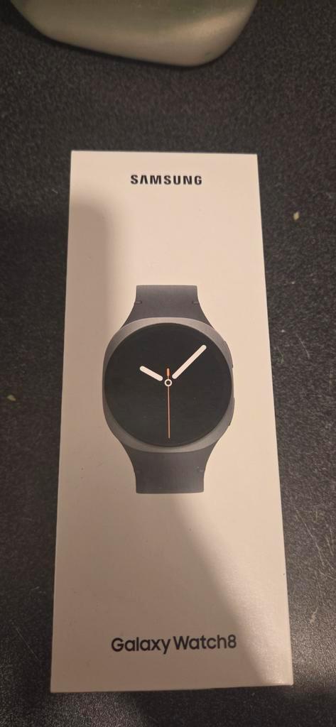 Samsung galaxy watch 8 wifi en bleuthoot, Telecommunicatie, Wearable-accessoires, Nieuw, Oplader, Ophalen