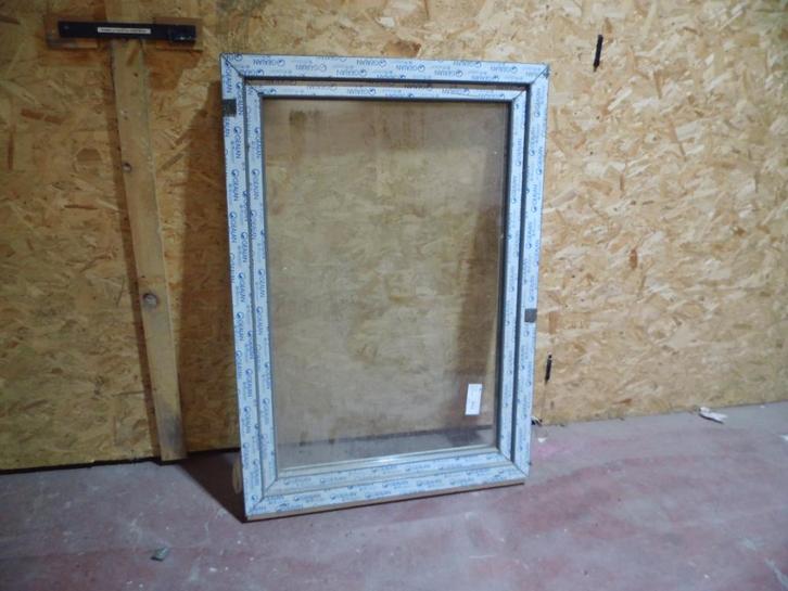 fenêtre pvc double vitrage 100 l x 140 h neuve, Bricolage & Construction, Vitres, Châssis & Fenêtres, Comme neuf, Fenêtre de façade ou Vitre