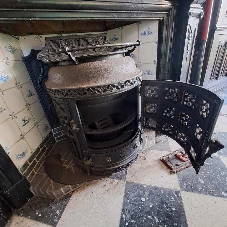 Te koop: Prachtige gietijzeren houtkachel – nieuw en ongebru, Huis en Inrichting, Kachels, Houtkachel, Ophalen