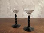 2 verres anciens sur pied, Antiquités & Art, Enlèvement ou Envoi