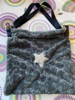 Sac bandoulière tissu fausse fourrure grise + sequins, Bijoux, Sacs & Beauté, Gris