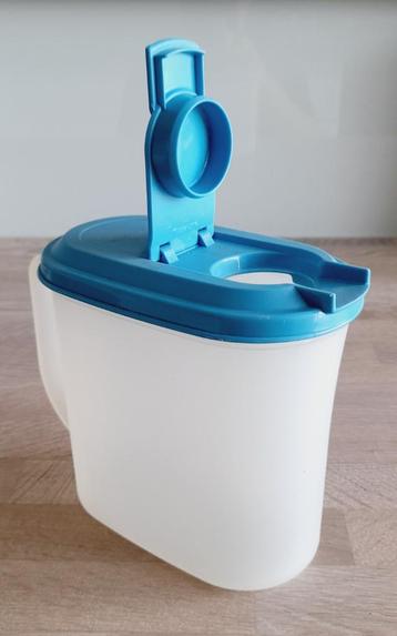 TUPPERWARE PICHET + COUVERCLE TURQUOISE beschikbaar voor biedingen