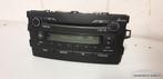 Radio CD speler Toyota Auris facelift 86120-02F40 origineel, Gebruikt, Toyota