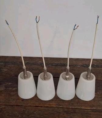 4 leuke hanglampen  beschikbaar voor biedingen