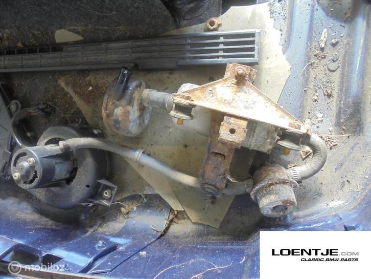Brandstofpompsteun en pomp bmw e30 320i 325i m20, Auto-onderdelen, Brandstofsystemen, BMW, Gebruikt, Ophalen of Verzenden