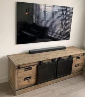 tv meubel beschikbaar voor biedingen