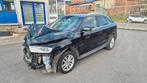 Audi Q3 1.4Tfsi km 167000 jaar 2016 Ongeval!!, Auto's, Audi, Zwart, Bedrijf, SUV of Terreinwagen, USB