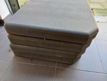 4 parasol gewichten 30kg 48x48x7cm beschikbaar voor biedingen