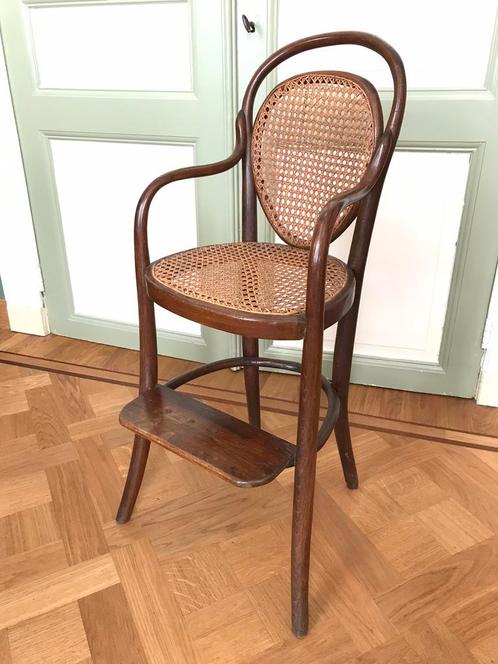 Kinderstoel - poppenstoel Thonet stijl, Antiek en Kunst, Antiek | Meubels | Stoelen en Sofa's, Ophalen