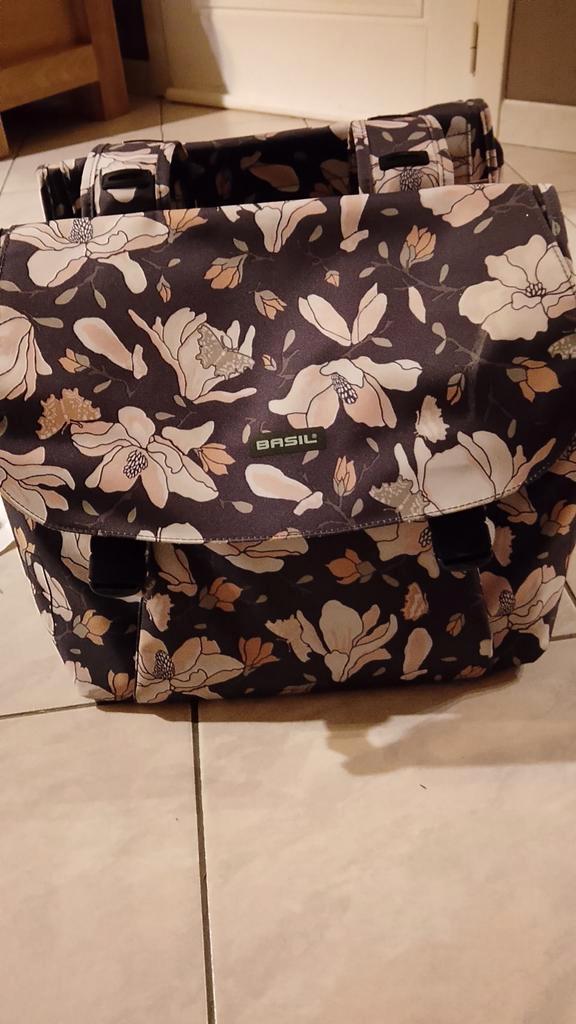 Prijsdaling dubbele fietstas *Merk Basill, Fietsen en Brommers, Fietsaccessoires | Bagagedragers, Zo goed als nieuw, Ophalen of Verzenden