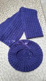 Paarse sjaal en barret ., Ophalen of Verzenden, Zo goed als nieuw, Sjaal