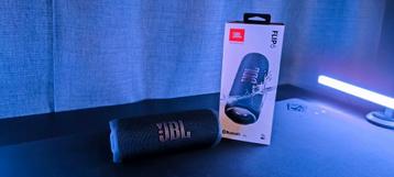 JBL FLIP 6 (Original + warranty!) - Like New beschikbaar voor biedingen