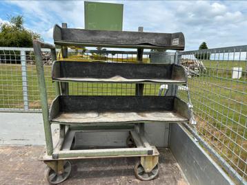 Étagère sur roulettes d usine très robuste beschikbaar voor biedingen