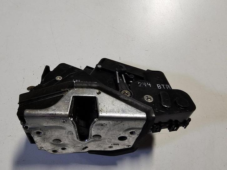 Deurslot EU rechts voor binnenzijde deur BMW E46 sedan touri, Auto-onderdelen, Carrosserie, BMW, Gebruikt, Ophalen of Verzenden