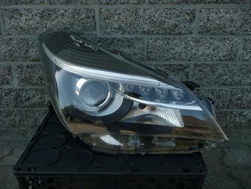 Toyota Yaris LED Koplamp Rechts P13 Zie Foto's, Auto-onderdelen, Verlichting, Toyota, Gebruikt, Ophalen of Verzenden