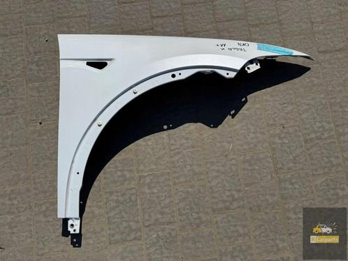 Tesla X rechtervoorvleugel, Auto-onderdelen, Carrosserie, Gebruikt