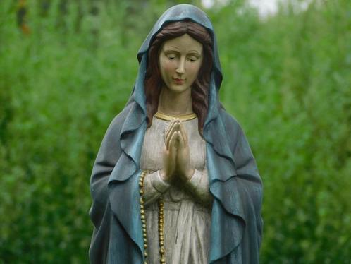 Beeld Maria XL met Rozenkrans - Polystone - In Kleur, Antiek en Kunst, Antiek | Religieuze voorwerpen, Ophalen of Verzenden