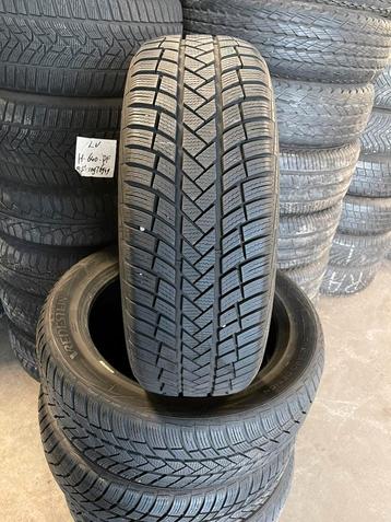 215/55R18 Vredestein Winter Banden beschikbaar voor biedingen