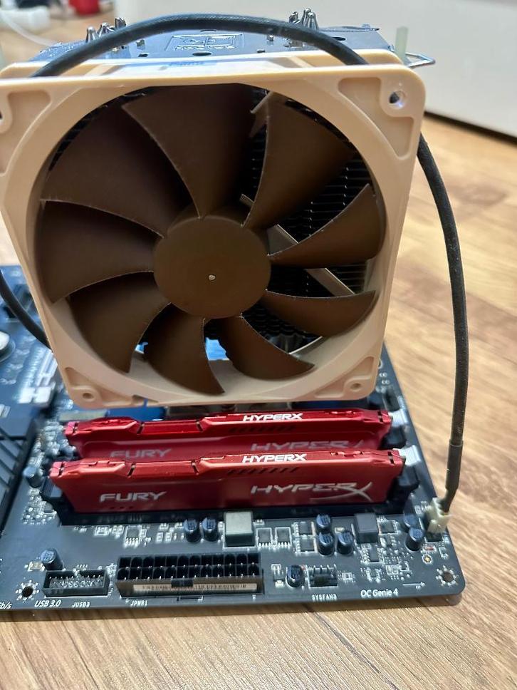 Carte mère + processeur i7 4790 + mémoire RAM + ventirad CPU, Computers en Software, Moederborden, Gebruikt, Intel, DDR3, Ophalen