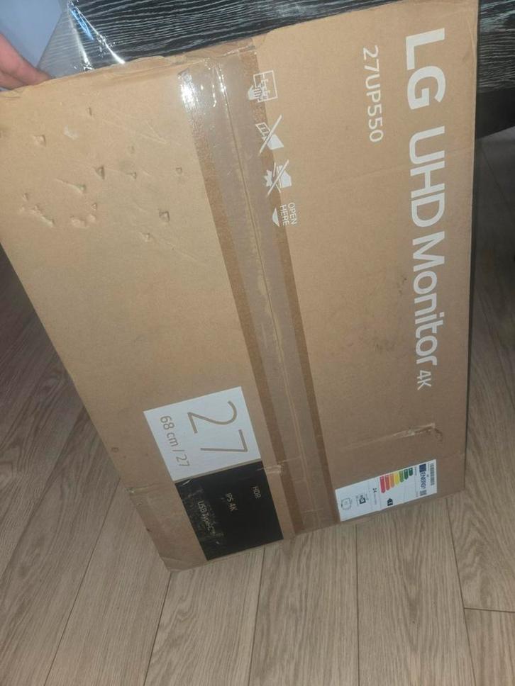 LG 27UP550P-W, Computers en Software, Monitoren, HD, Ophalen