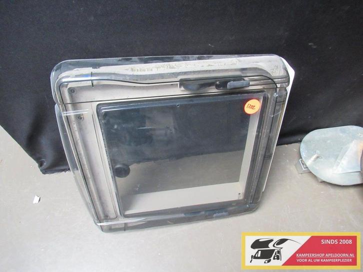 dakluik binnenmaat 39,5x39,5 buitenmaat 52x52 nr. 1222, Caravans en Kamperen, Caravanaccessoires, Gebruikt, Ophalen of Verzenden