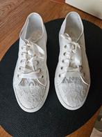 Baskets de mariage Fiarucci taille 39, Vêtements | Femmes, Comme neuf, Enlèvement, Chaussures