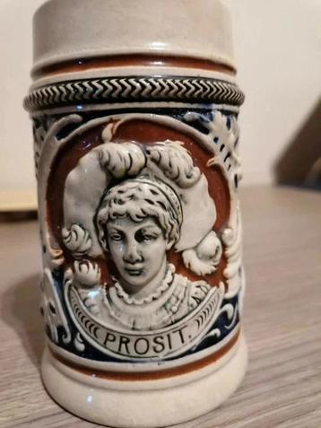 Stenen bierpot / Prosit, Envoi